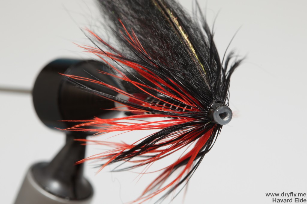 dryfly.me.2013.12.21.tube2_red_black_front