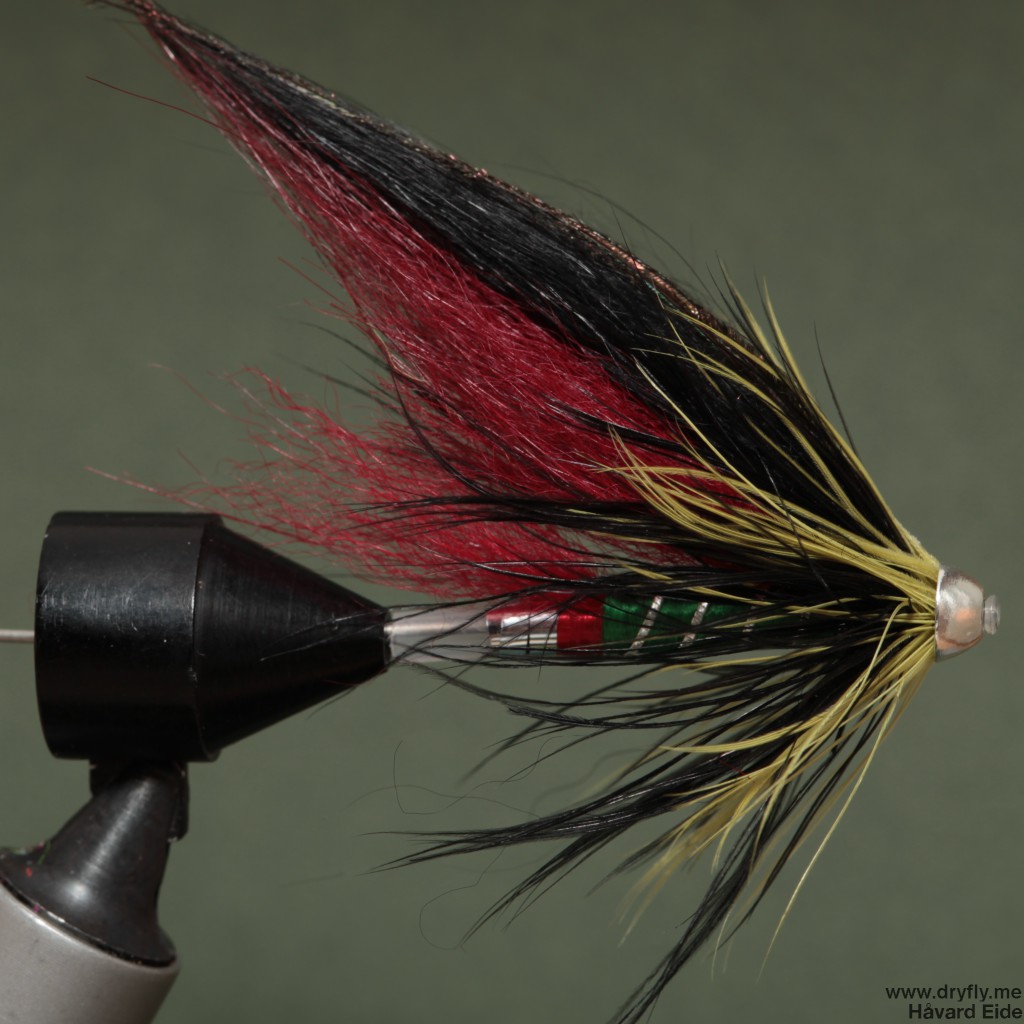 dryfly.me.2014.01.15.red_tag_tube_colors_green