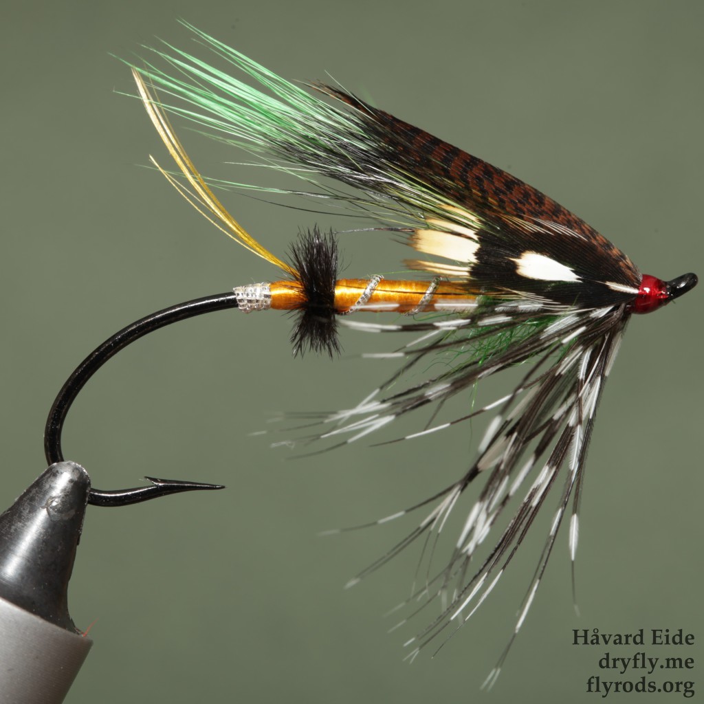 2015.04.21.dryfly.me_.salmon-1024x1024.j